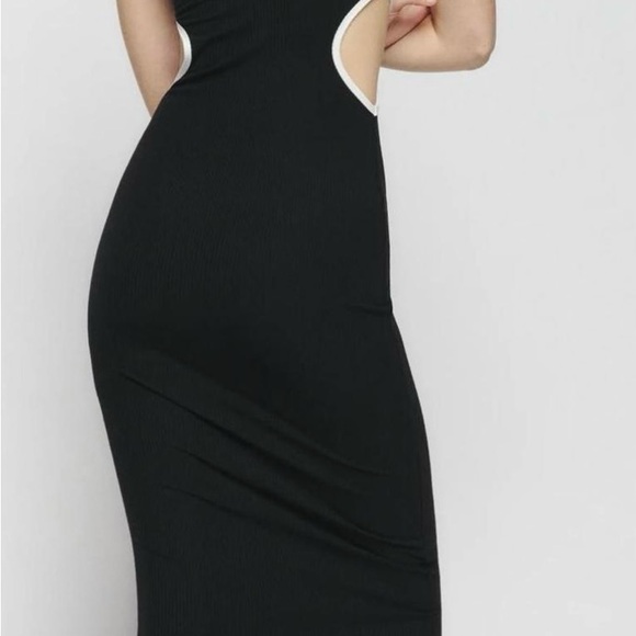 Reformation Black Cut Out Dress - Picture 4 of 7